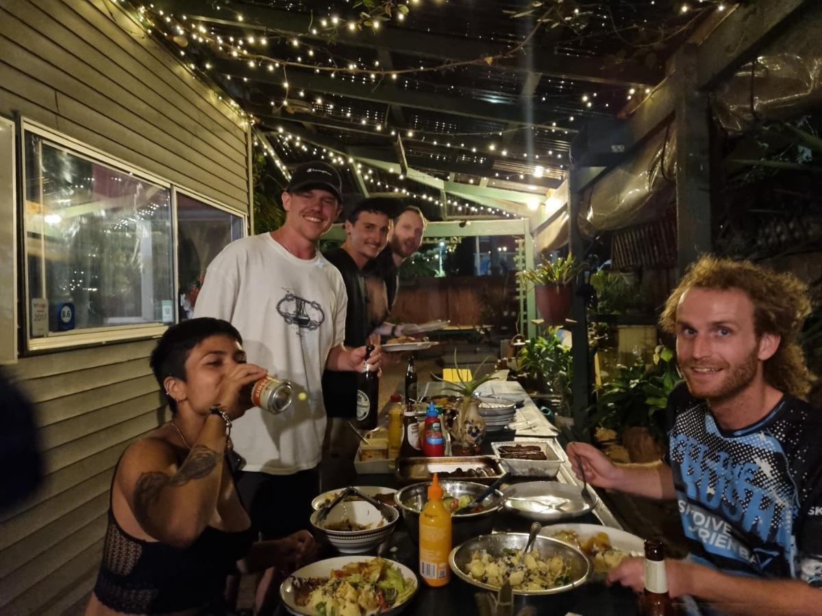 פורט מקווארי Beachside Backpackers מראה חיצוני תמונה