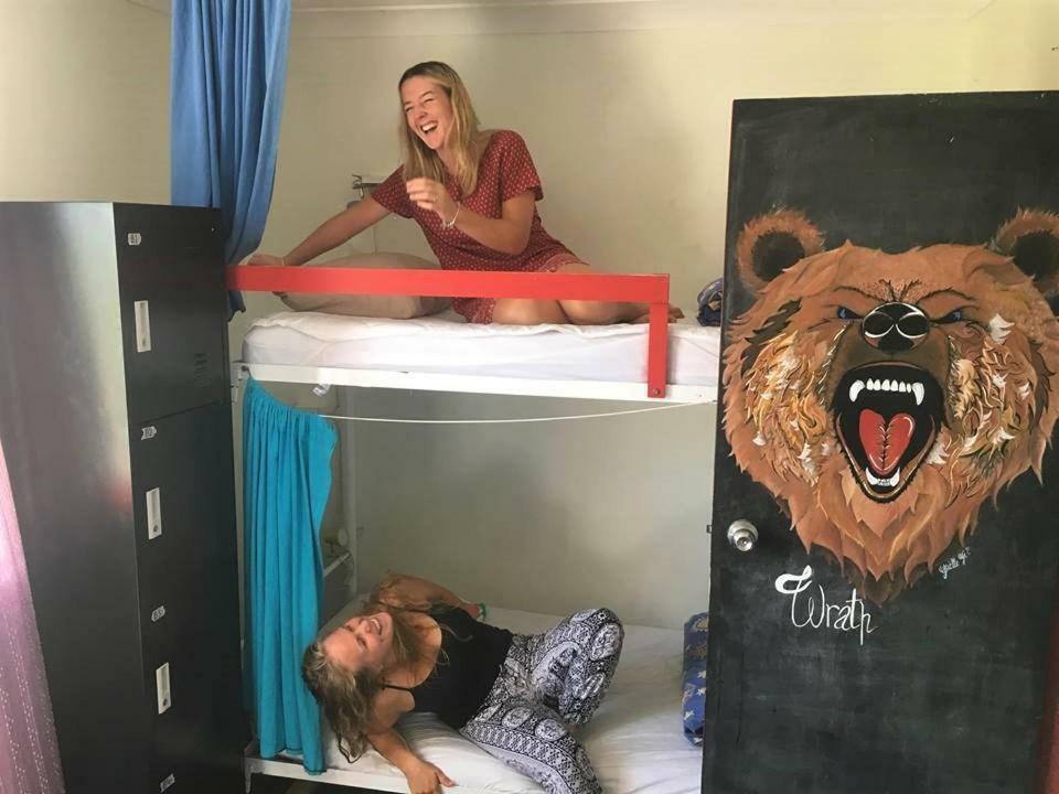 פורט מקווארי Beachside Backpackers מראה חיצוני תמונה